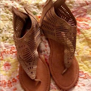 Gold Daisy Fuentes sandals